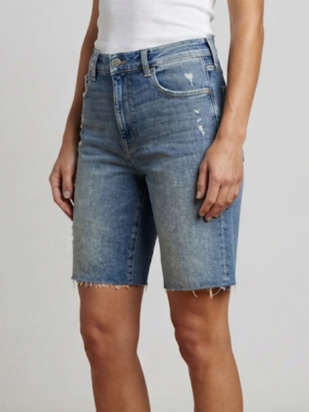 DL1961 Denim High Rise Vintage Straight Jerry Bermuda Shorts Distressed Size 26